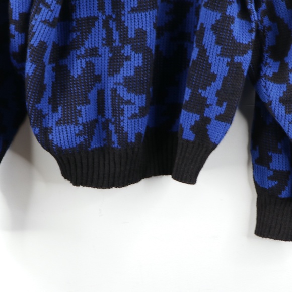 Vintage 90s Streetwear Geometric Crewneck Sweater - Picture 3 of 7